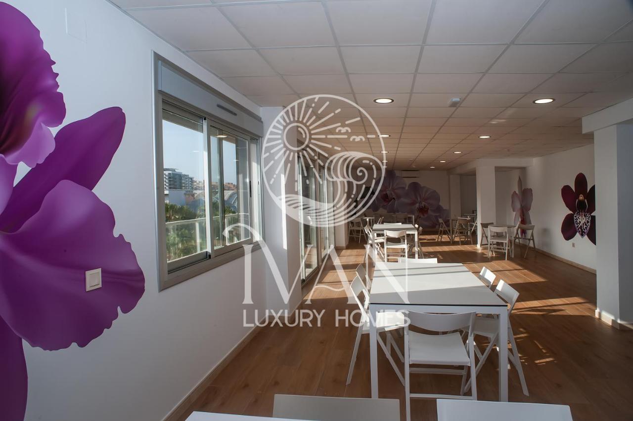 Casa Emiliaivan Luxury Homes 8ªpta Norte 1ª Linea Оропеса дел Мар Екстериор снимка