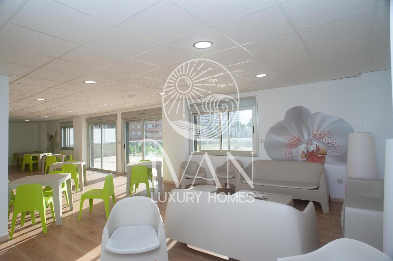 Casa Emiliaivan Luxury Homes 8ªpta Norte 1ª Linea Оропеса дел Мар Екстериор снимка